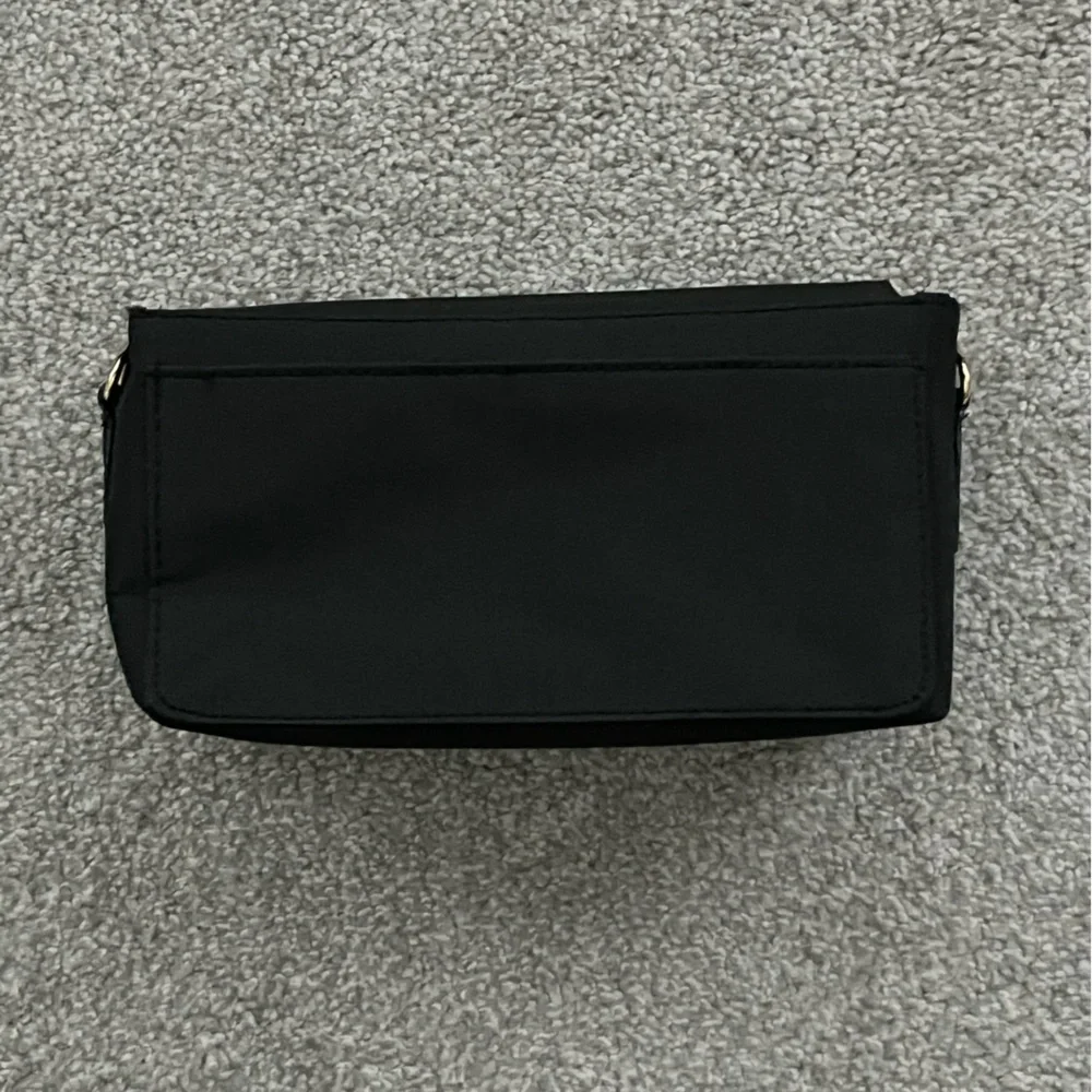 NWT Totesavvy Black Crossbody Diaper Bag with Changing Mat